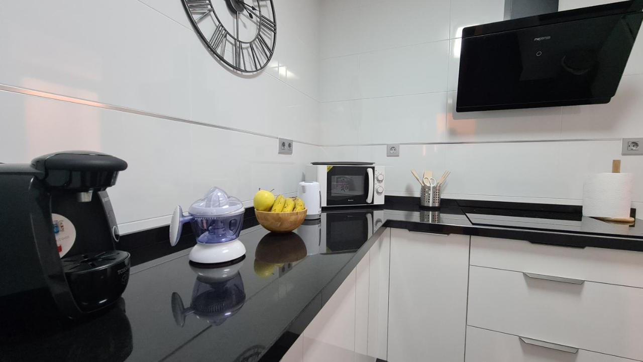 Ferienwohnung Vacacional Buyma - Parking Privado -Gratuito- Málaga Exterior foto